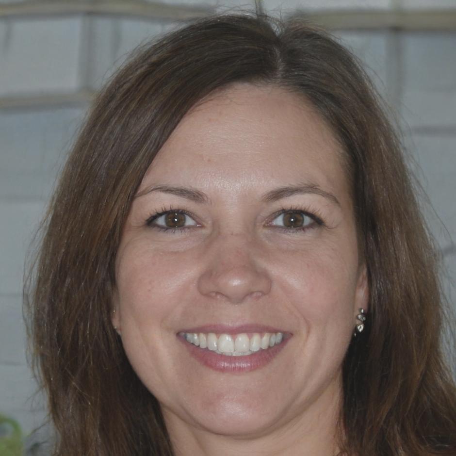 María Elena Torres, Especialista en Planificación Financiera